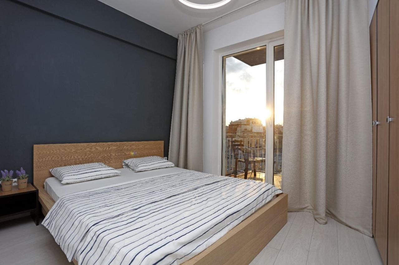 2 Bedroom Apartment With Amazing View In City Center Bükreş Dış mekan fotoğraf
